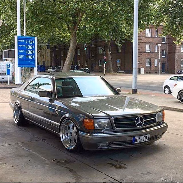 A Mercedes-Benz at the kerb with other cars behind it.